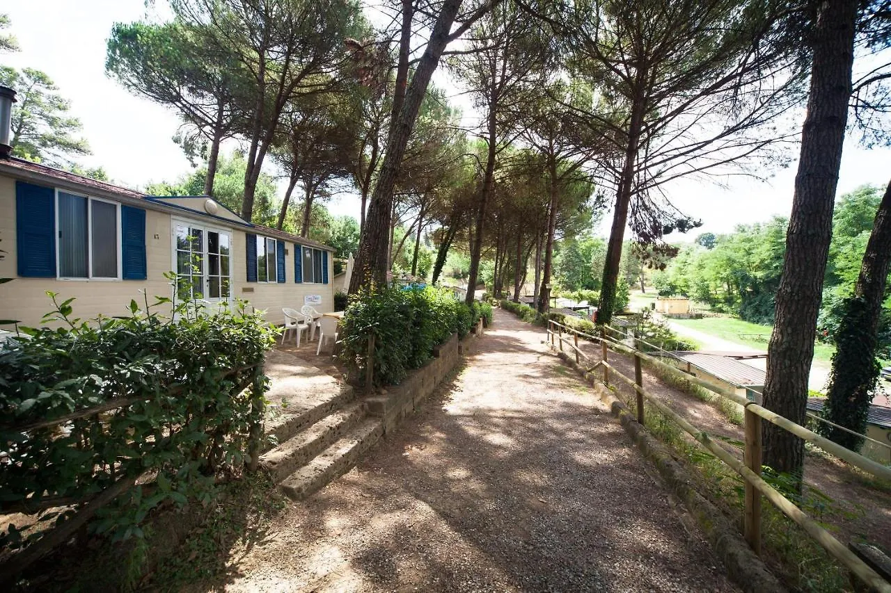 Toscana Holiday Village Montopoli in Val dʼArno 3*,